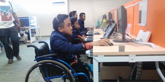 UU Cipta Kerja: Pengusaha Wajib Melindungi Tenaga Kerja Penyandang Disabilitas