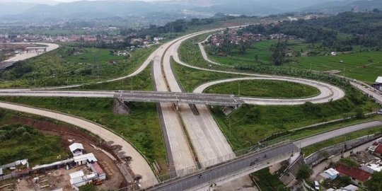 Tol Cisumdawu Hubungkan Bandung-Kertajati Beroperasi 15 April 2023