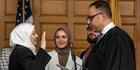 Disumpah dengan Alquran, Wanita Muslim Jadi Hakim Berhijab Pertama di Pengadilan AS