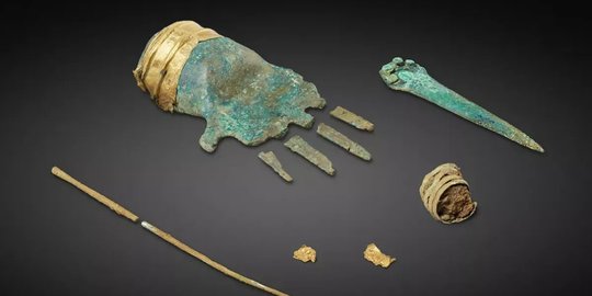 Temuan Tangan Perunggu Berusia 3.500 Tahun Jadi Misteri Bagi Arkeolog