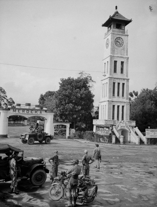 tugu jam gadang di bukittinggi