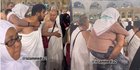 Pemuda Gendong ibunya untuk Tawaf di Ka'bah Disorot, Ada Kisah Serupa di Zaman Nabi