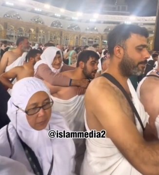 viral pemuda gendong ibunya keliling ka039bah