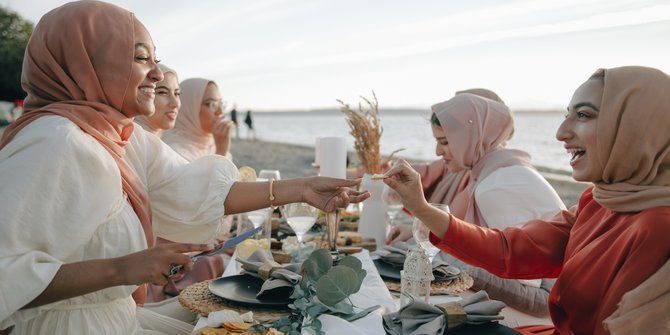 20 Ucapan Selamat Berbuka Puasa Dalam Bahasa Inggris, Kekinian & Sarat Doa