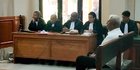 Diduga Korupsi Pengadaan Pesawat, Plt Bupati Mimika Johannes Rettob Mulai Diadili