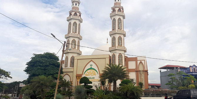 lima rekomendasi masjid untuk ibadah salat tarawih di kota padang