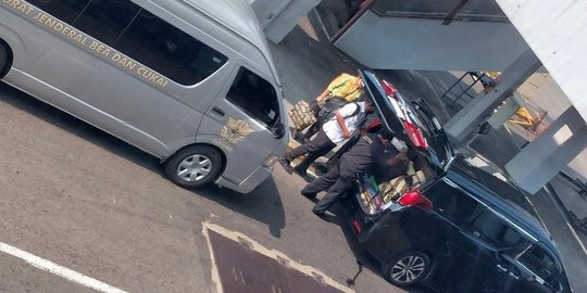 Sri Mulyani Akui Naik Alphard di Apron Bandara Soetta: Itu Protokol