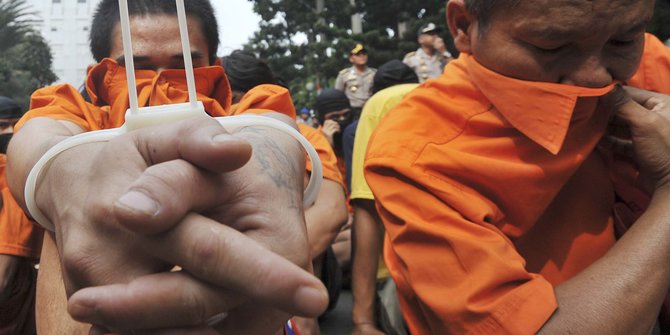 Jual Bubuk Mercon, Tiga Pria Ditangkap di Malang