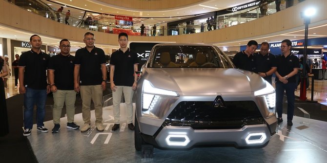 Mitsubishi XFC Concept Tebar Pesona kepada Warga Kota Surabaya