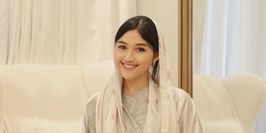 Potret Erina Gudono Kajian Ramadan Bersama Habib Ja'far, Penampilannya Curi Perhatian