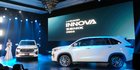 All New Kijang Innova Zenix Hybrid Raih Car of the Year Otomotif Award 2023