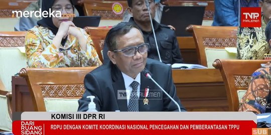 Mahfud Bongkar Modus TPPU Koruptor: Dari Judi hingga Tukar Koper di Atas Pesawat