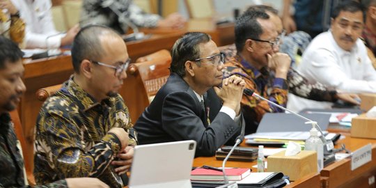 Arteria Ancam Perkarakan Mahfud karena Sebut DPR Markus