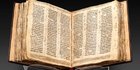 Alkitab Bahasa Ibrani Berusia 1.100 Tahun akan Jadi yang Termahal dalam Sejarah