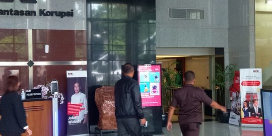 Rafael Alun Tersangka Kasus Dugaan Gratifikasi, Istri Bakal Kembali Diperiksa KPK