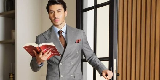 Mengenal Hariom's Tailor Pasar Baru, Penjahit Andalan Para Artis Kondang