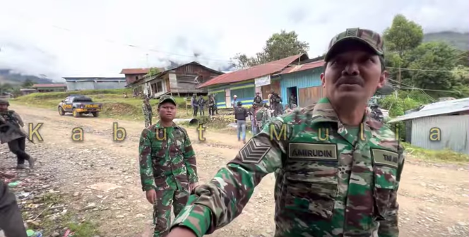 sosok 2 polisi baku tembak sama kkb penyerang penjagaan tarawih