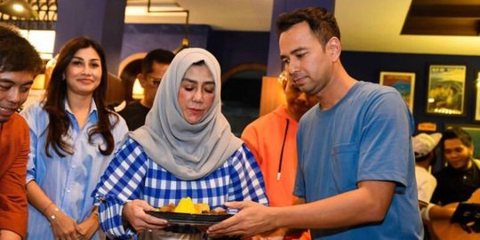 Potret Perayaan Ultah RANS Nusantara FC bareng Raffi Ahmad, Digelar di Resto Mama Amy