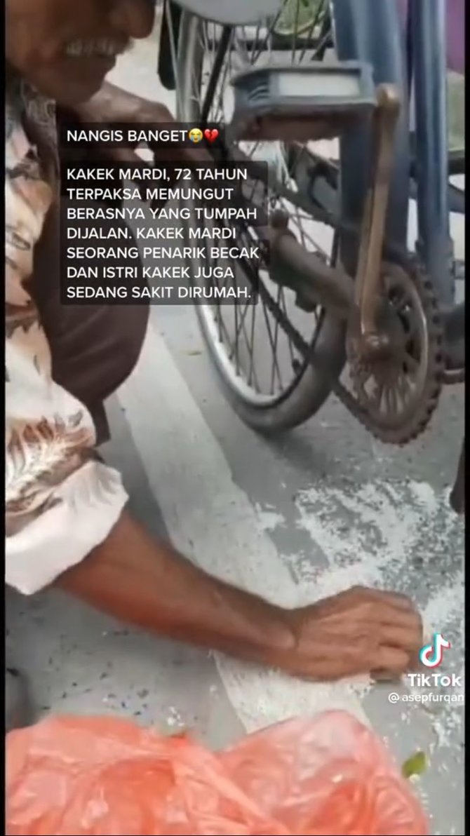 viral kakek penarik becak pungut berasnya yang tumpah di jalan bikin sedih