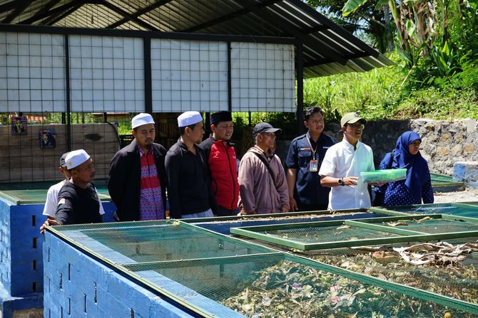 potret nyata pengelolaan sampah terpadu di desa brilian jatihurip tasikmalaya