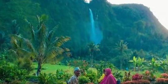 Viral Rumah Kayu Pemandangan Curug Citambur, Ditawar Rp2,5 M Hingga Jadi Objek Wisata