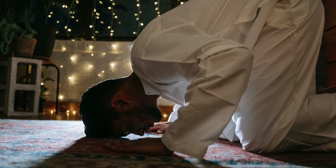 Doa Ampunan Abu Bakar yang Diajarkan Rasulullah, Baca Ketika Sujud atau Sebelum Salam