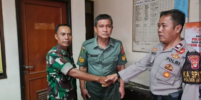 Kerap Minta Sumbangan dan Palak Warga Hajatan, TNI Gadungan Dibekuk Babinsa di Bekasi