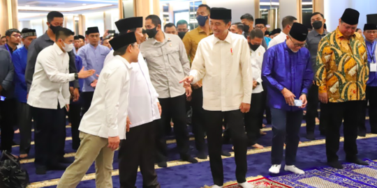 Demokrat Tak Yakin Jokowi Mampu Gabungkan KIB dan KIR