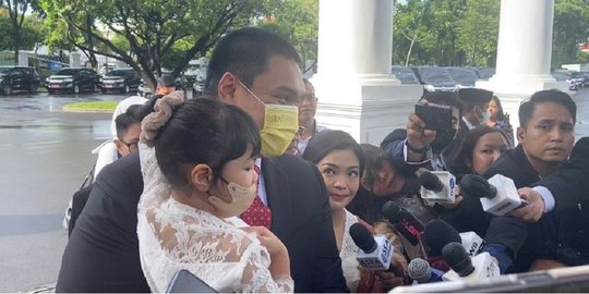 Gendong Anak, Dito Ariotedjo Tiba di Istana Jelang Dilantik Jokowi Menjadi Menpora