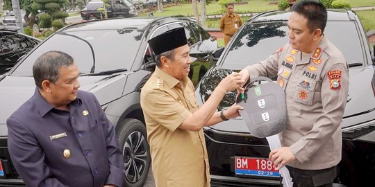 Gubernur, Kajati hingga Kapolda Riau Dapat Jatah Mobil Listrik Seharga Rp1,3 Miliar