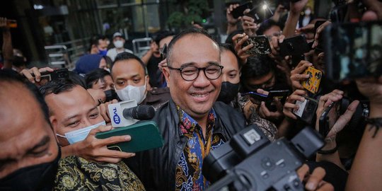 KPK Tahan Eks Pejabat Pajak Rafael Alun Trisambodo atas Kasus Gratifikasi