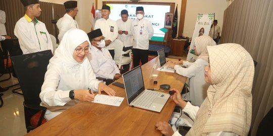 Bupati Ipuk Ajak Zakat ke Baznas untuk Entaskan Kemiskinan