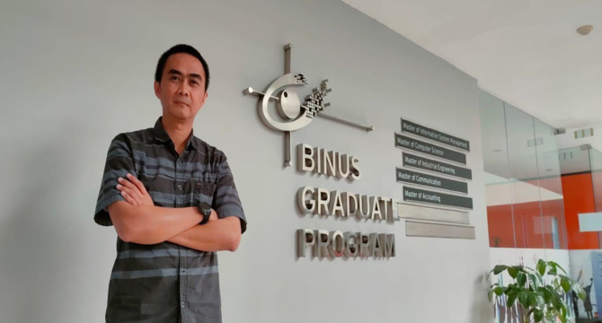 sani muhamad isa direktur binus graduate program di kampus binus kemanggisan