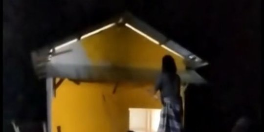 Videonya Viral, Begini Proses Warga Bangun Rumah Baru untuk Kai Tungku