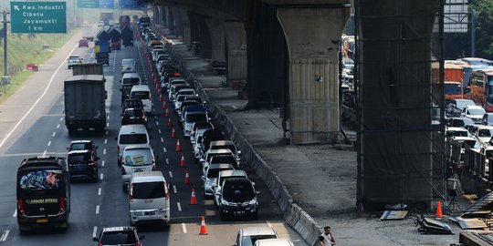Jasa Marga Prediksi Lonjakan Kendaraan Mudik Lewat Tol Cikampek Mencapai 887.100