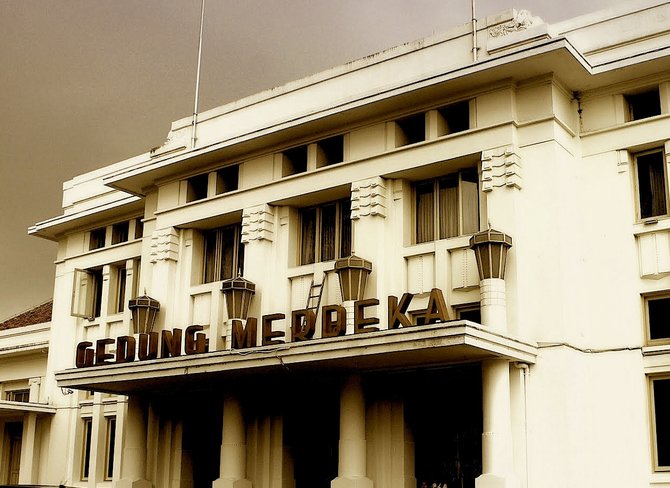 gedung merdeka asia afrika