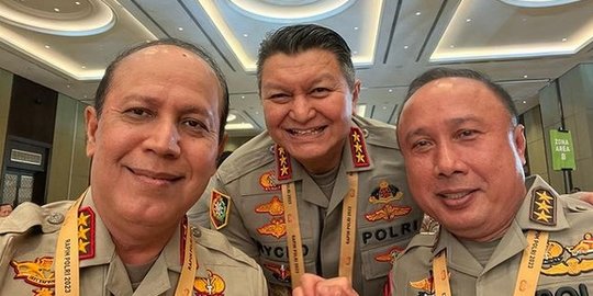 Trio Jenderal Bintang Tiga Foto Bareng, Satu Profesor Lulusan Terbaik Akpol 88