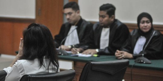 Linda Menangis Dituduh Muncikari hingga Bandar Narkoba: Anak-Anak Menjadi Depresi