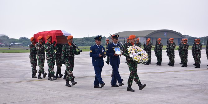 Kecelakaan, Sertu Agung Gugur saat Latihan Upacara Peringatan HUT ke-77 TNI AU