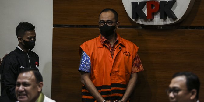 Top News: 25 Artis Terseret Kasus Rafael | Jokowi Terganjal di RUU Perampasan Aset