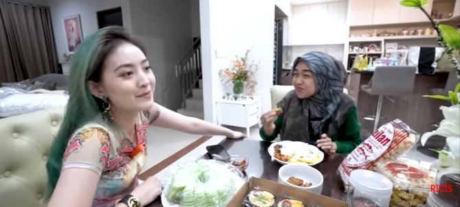 5 momen natasha wilona masak sahur makin heboh karena ria ricis