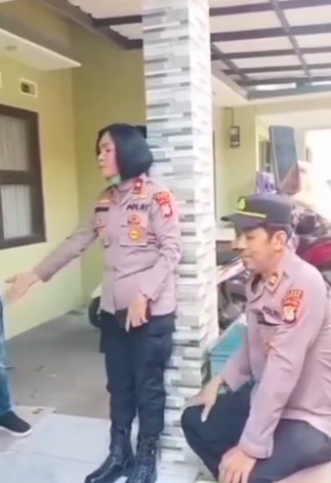 viral polisi tengahi masalah warga malah dikasari perwira polwan langsung murka