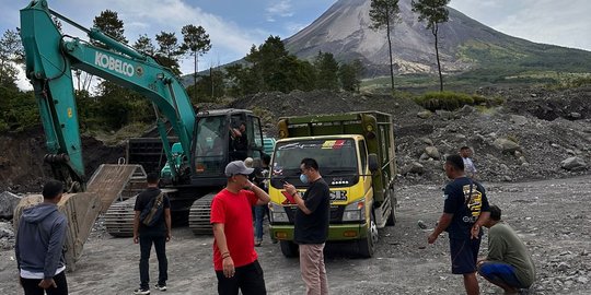 Polisi Gerebek Tambang Liar di Lereng Gunung Merapi, 7 Orang Diamankan