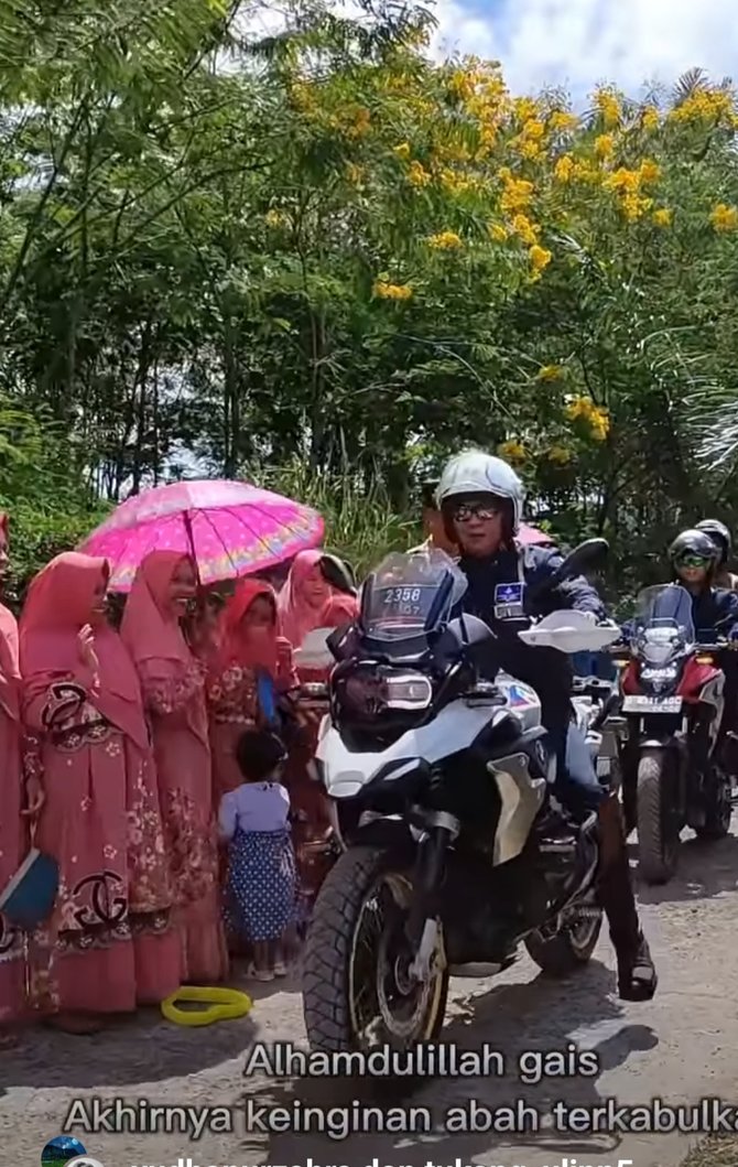 diundang abah jajang ini 5 momen ridwan kamil datangi rumah viral rp25 m