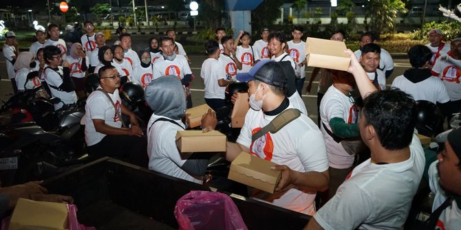 Perkuat Dukungan, Relawan Puan Sahur Keliling di Surabaya