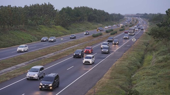 sistem satu arah di tol palimanan