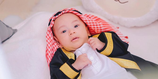 Kini Menginjak 3 Bulan, ini 5 Potret Lucu Baby Maliki Anak Kedua Sheza Idris