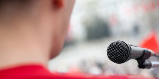 40 Pantun Penutup Ceramah Lucu Menghibur, Bisa Buat Jemaah Berkesan