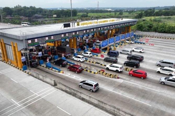 arus mudik di tol cikampek