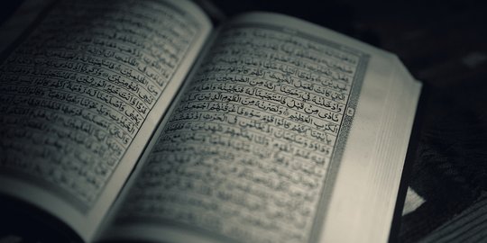 6 Pahala yang Didapat saat Membayar Zakat Menurut Al-Quran & Hadits